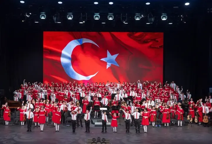 Cumhurbaşkanlığı Çocuk Orkestrası ve Korosu, 19 Mayıs'ta Sahneye Çıkıyor