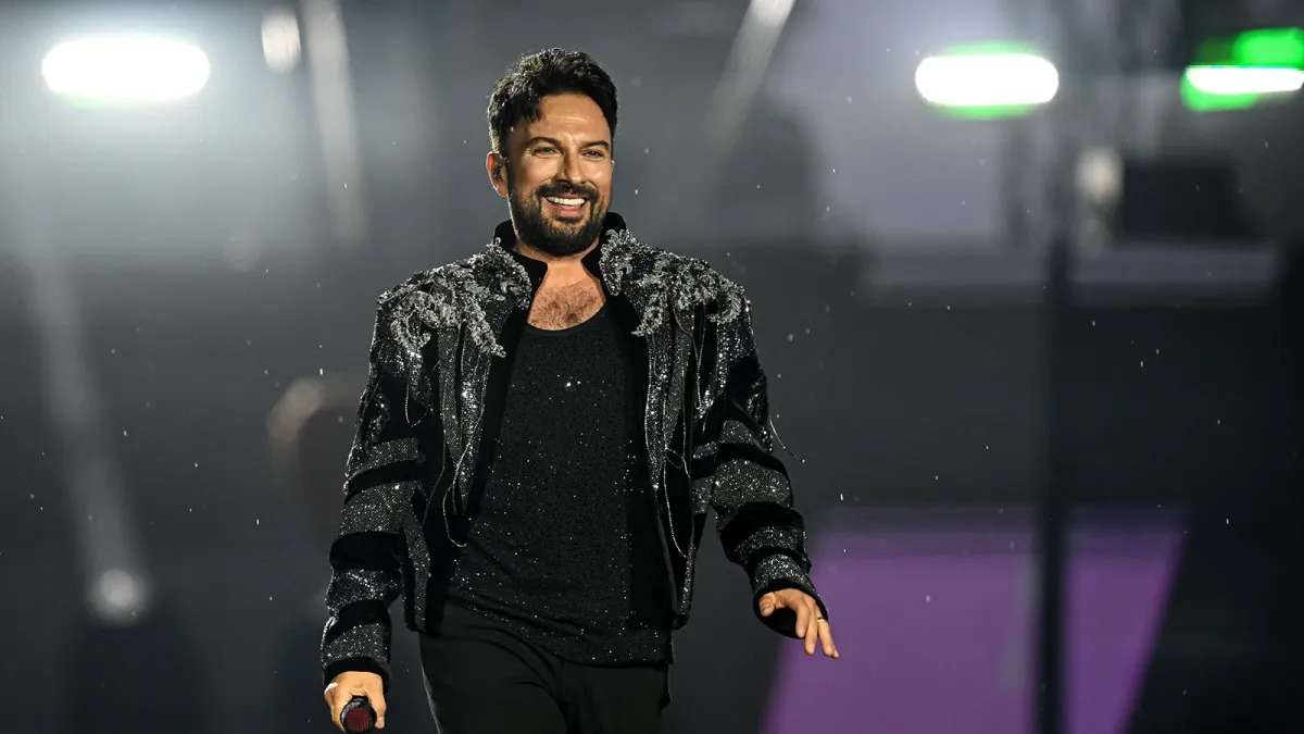 Tarkan, Ankaralıları Yağmur Altında Büyüledi!